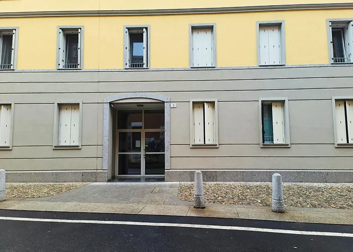 Yr s Milan - Navigli